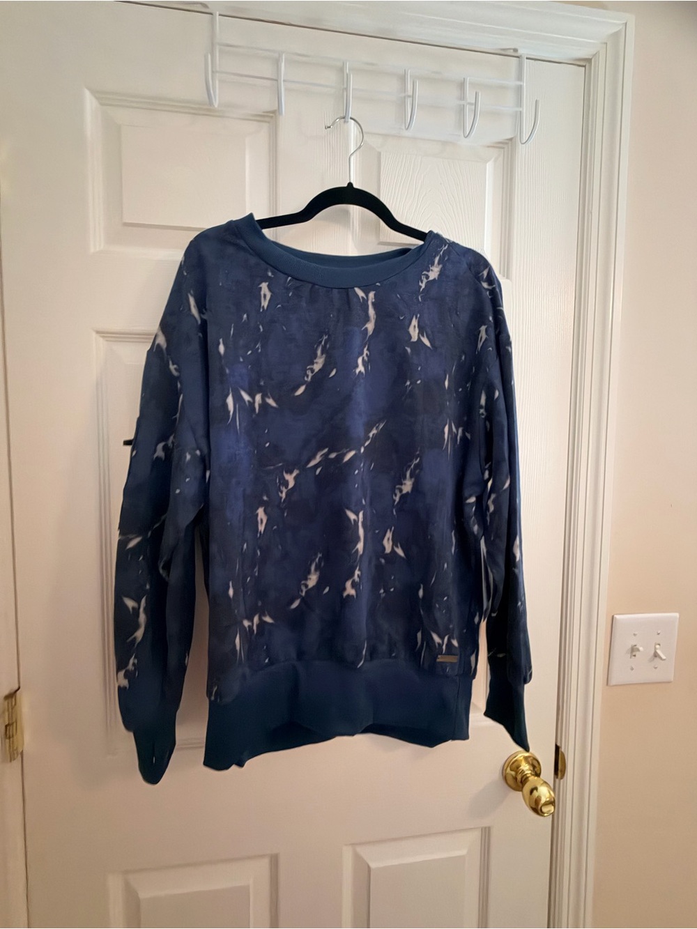 Nine West Navy and White Tie-Dye Crewneck Sweatshirt